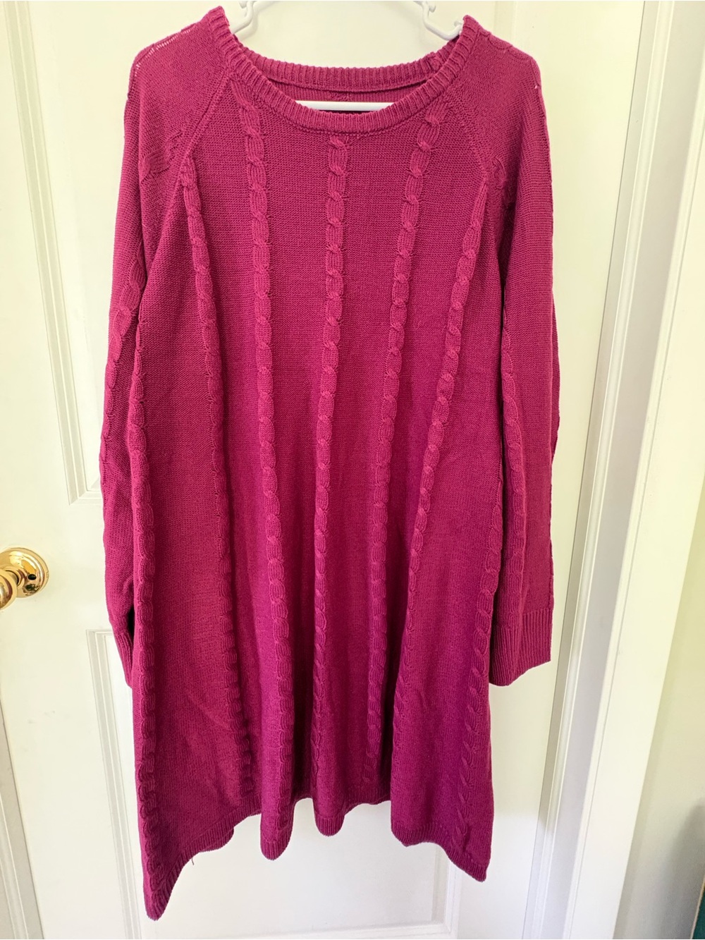 Women's Cable-Knit Sweater Dress - Magenta
